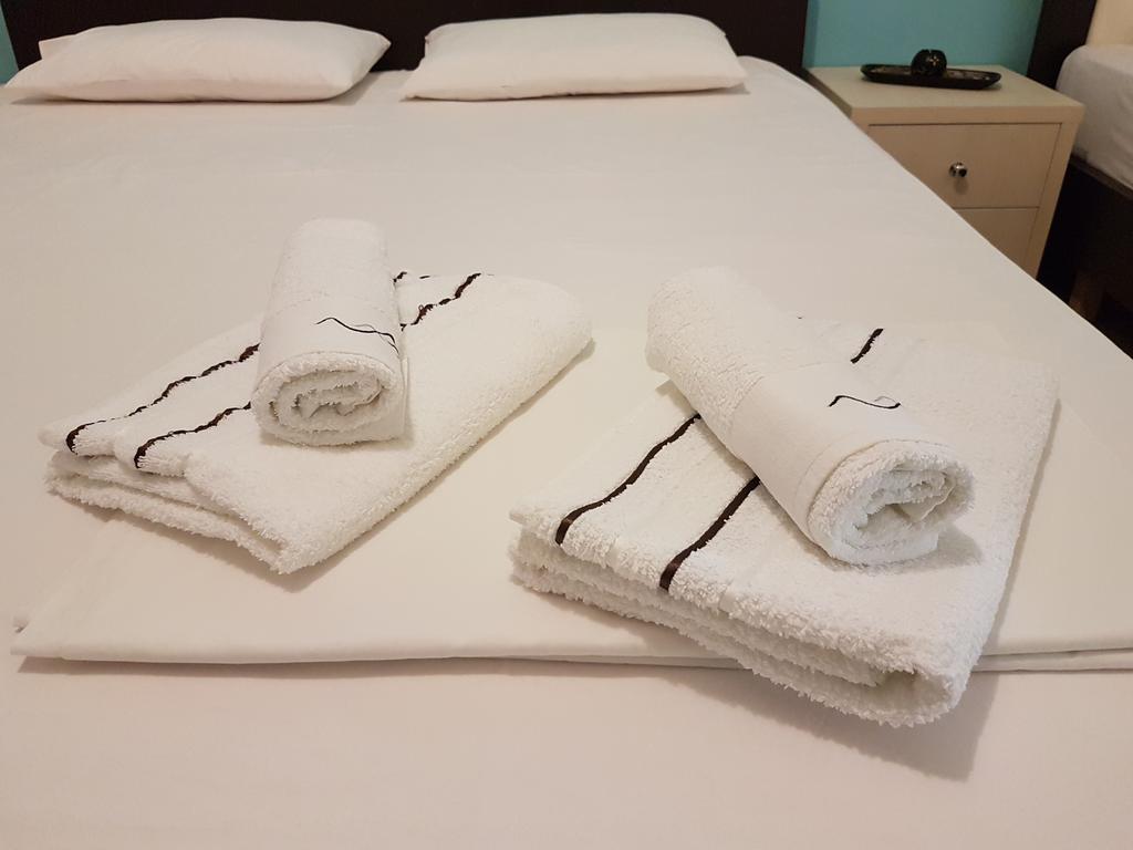 Vila Melpo Apartments Ilias Eksteriør bilde