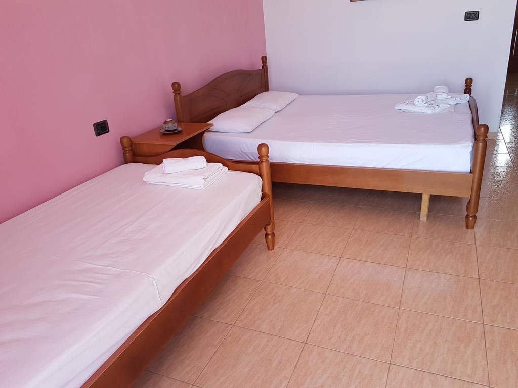 Vila Melpo Apartments Ilias Eksteriør bilde