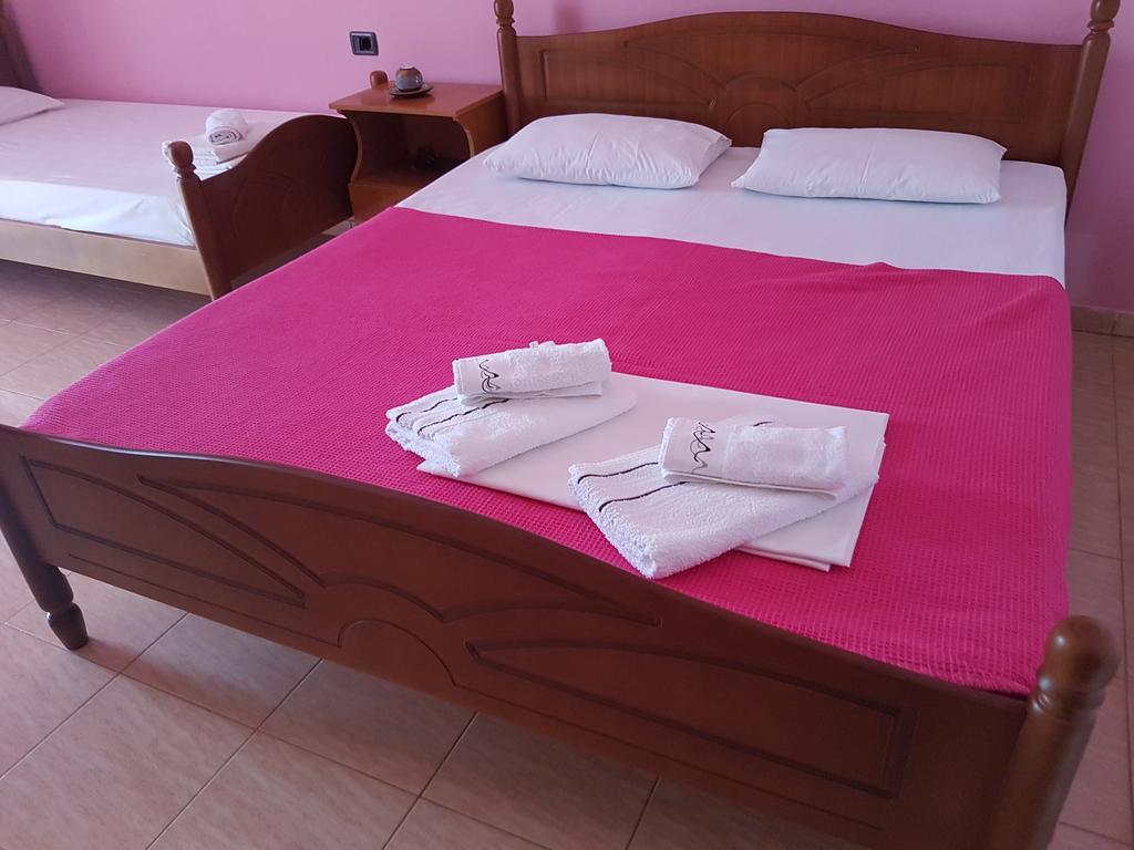 Vila Melpo Apartments Ilias Eksteriør bilde